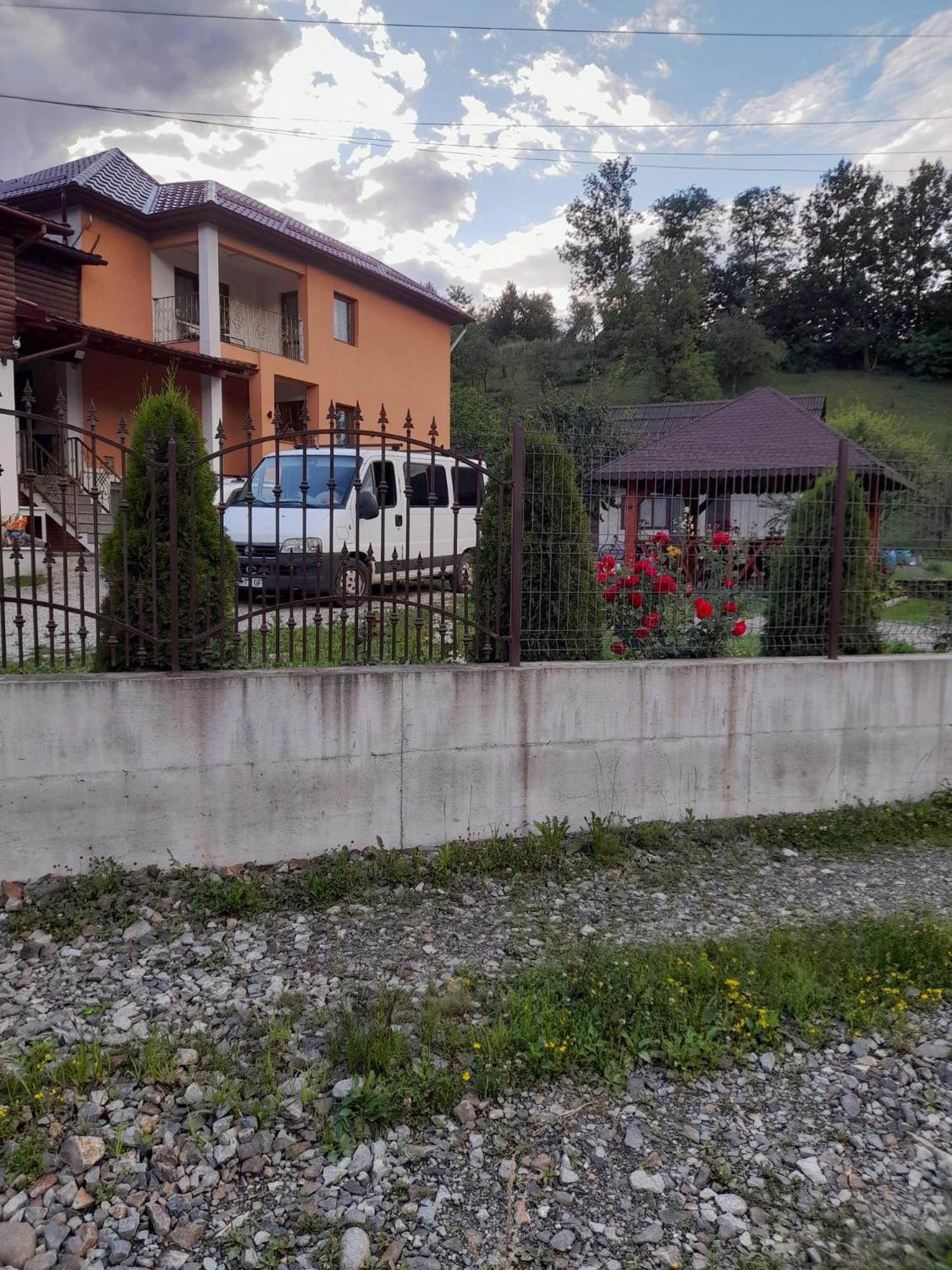 Casa M&M Apartamento Vişeu de Sus Exterior foto